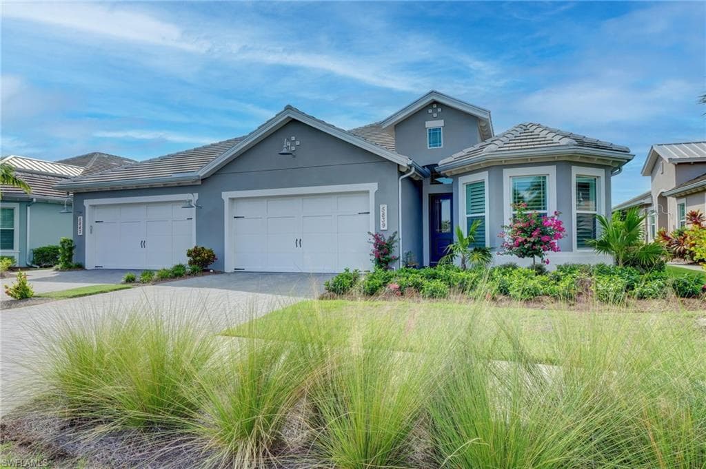 5839 Haiti DR NAPLES, FL 34113