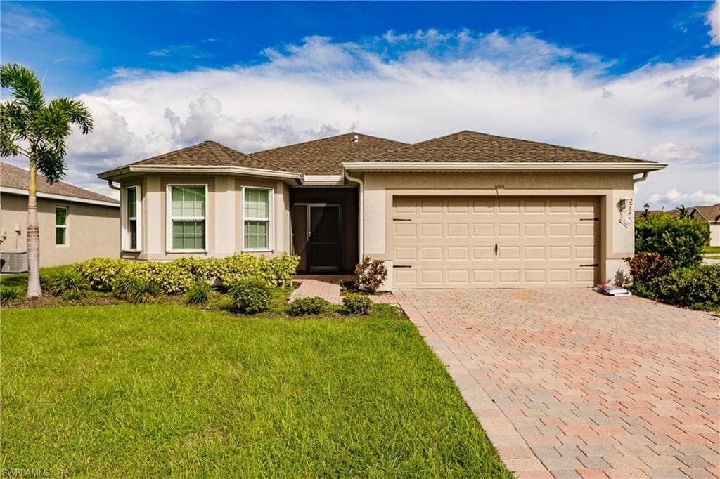 2700 Loreto CT CAPE CORAL, FL 33909