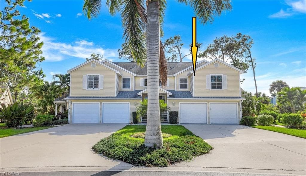 165 Bristol LN C-202 NAPLES, FL 34112