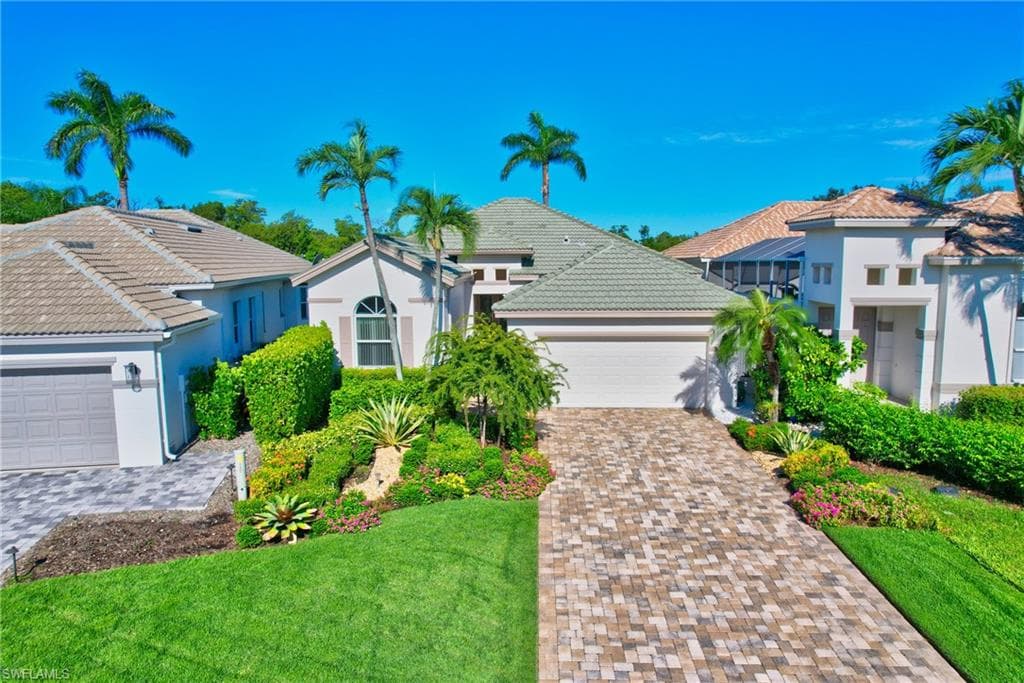 1741 York Island DR NAPLES, FL 34112