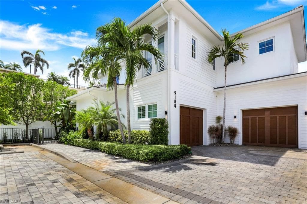 9184 Mercato LN NAPLES, FL 34108