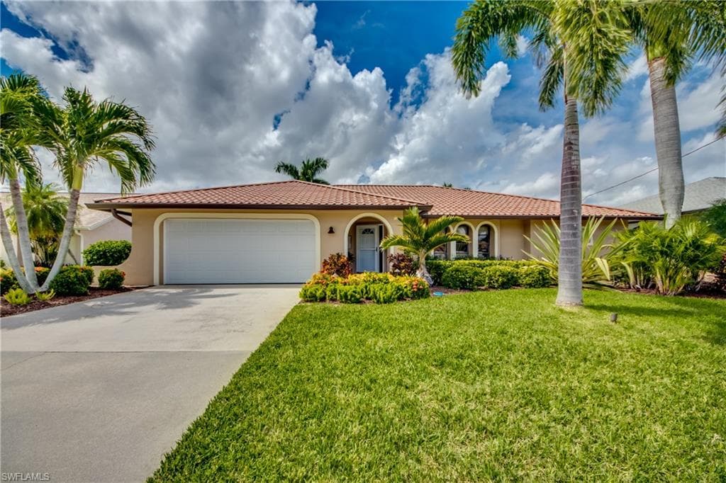 2514 SE 23rd PL CAPE CORAL, FL 33904