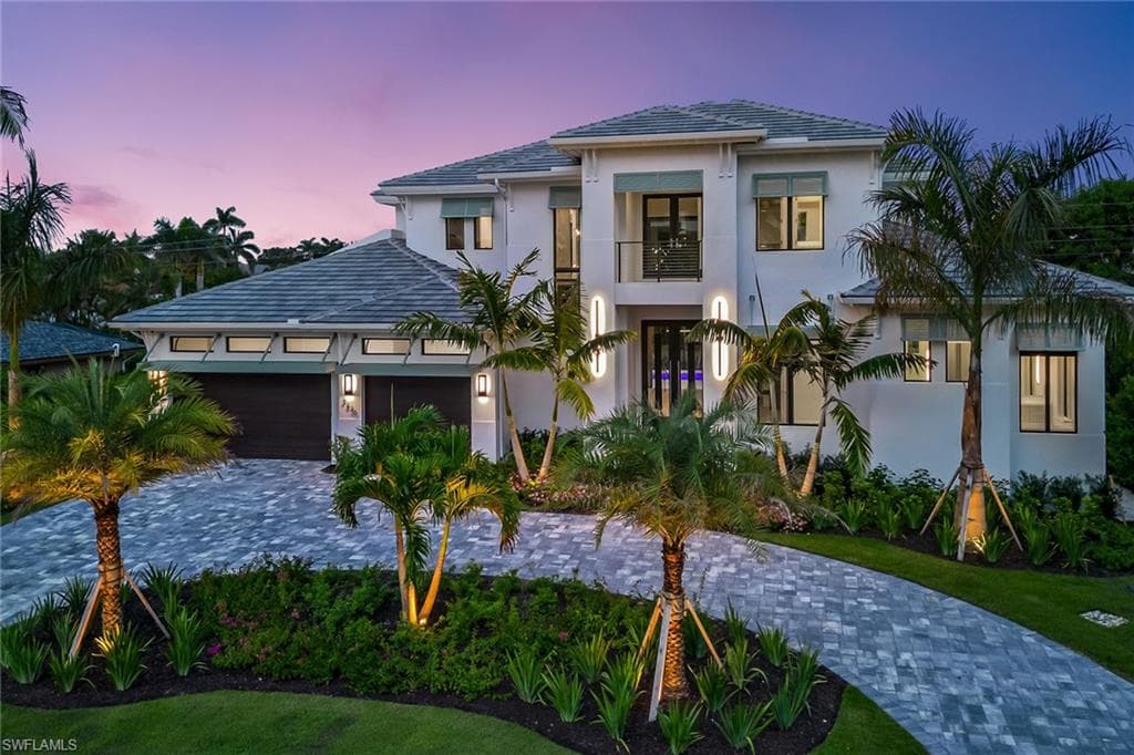 3636 Crayton RD NAPLES, FL 34103