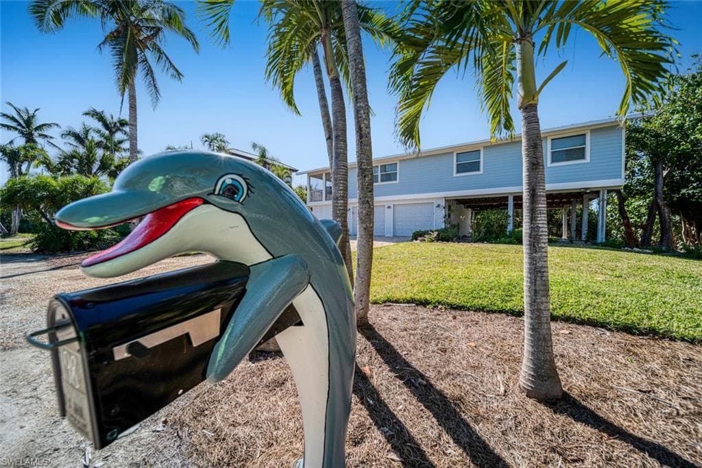 198 Southwinds DR SANIBEL, FL 33957