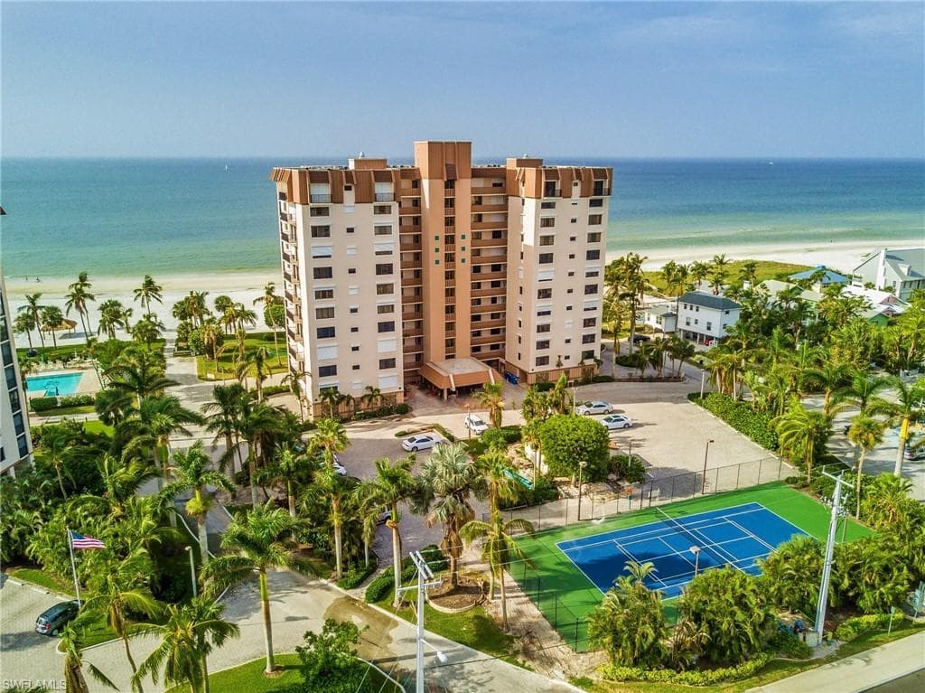 2800 Estero BLVD 703 FORT MYERS BEACH, FL 33931