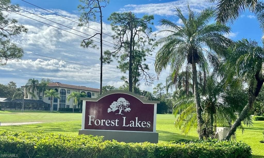 1087 Forest Lakes DR 1-209 NAPLES, FL 34105