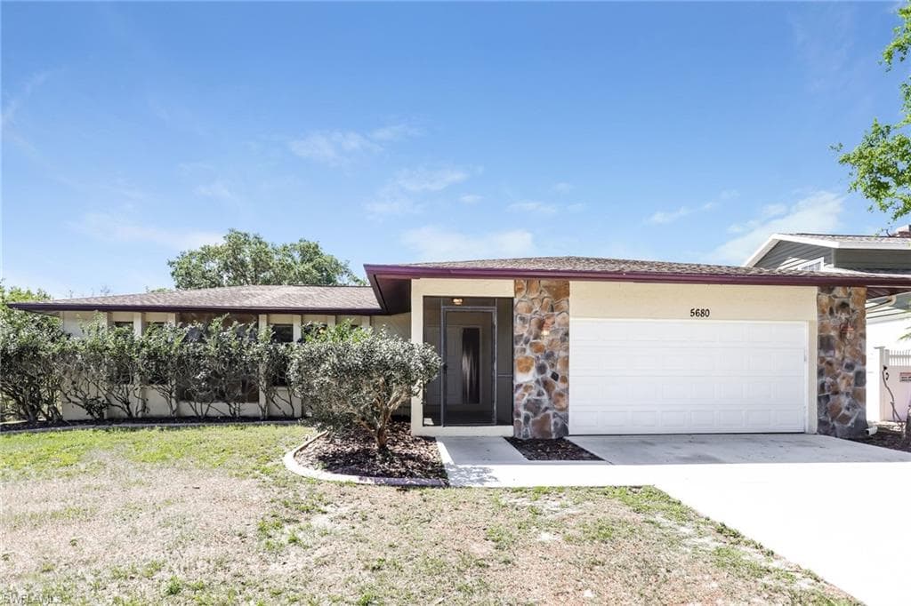 5680 Colonial Oaks BLVD SARASOTA, FL 34232
