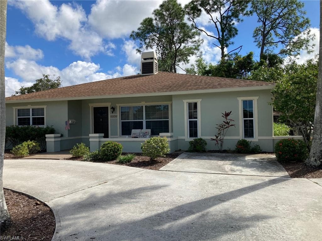 3338 Poinciana ST NAPLES, FL 34105