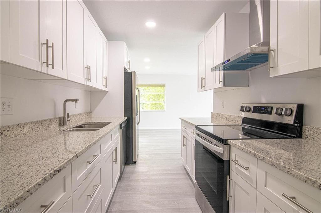 1165 Palm AVE 3D NORTH FORT MYERS, FL 33903