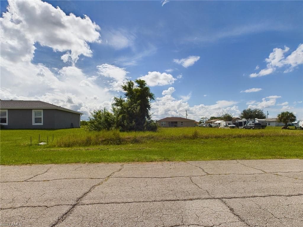 3024 Beechwood CIR LABELLE, FL 33935