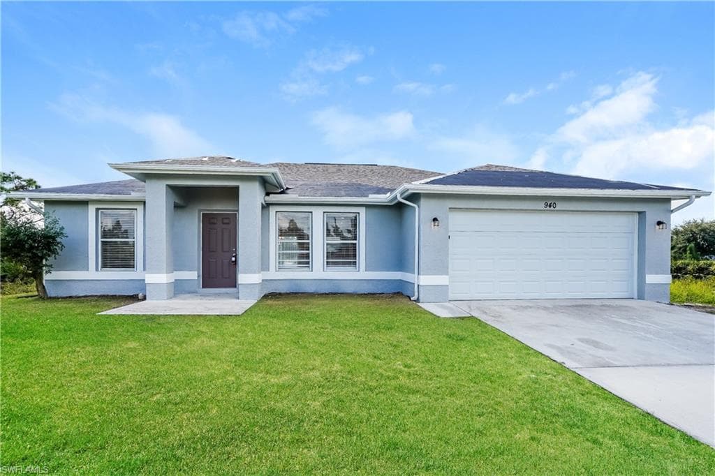940 Gleason ST LEHIGH ACRES, FL 33974