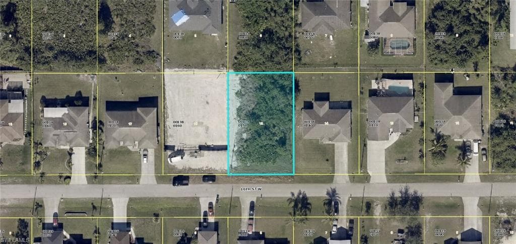 3724 10th ST W LEHIGH ACRES, FL 33971
