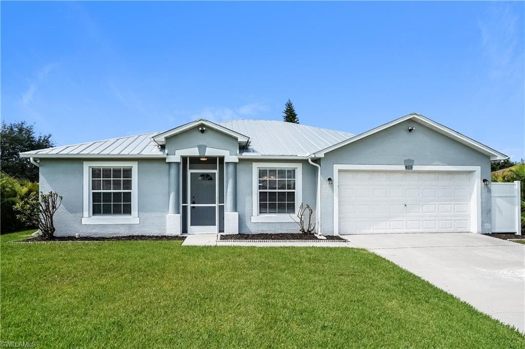 815 Champion AVE LEHIGH ACRES, FL 33971