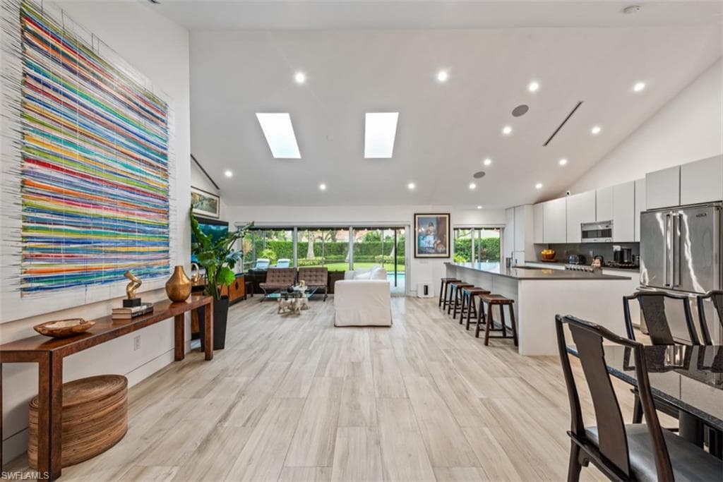 743 Reef Point CIR NAPLES, FL 34108