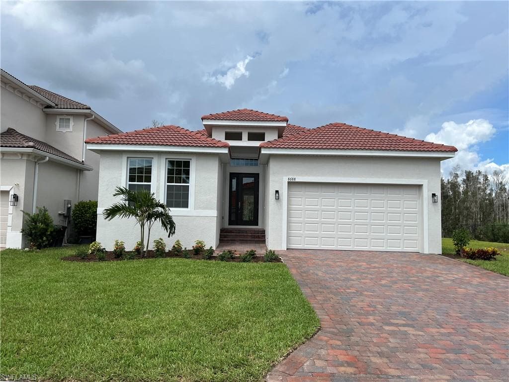 8688 Banyan Bay BLVD FORT MYERS, FL 33908