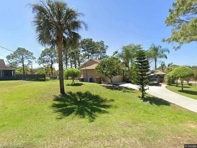 5029 Bauer ST LEHIGH ACRES, FL 33973