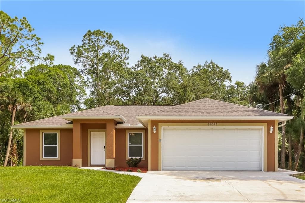 19095 Roosevelt AVE PORT CHARLOTTE, FL 33954