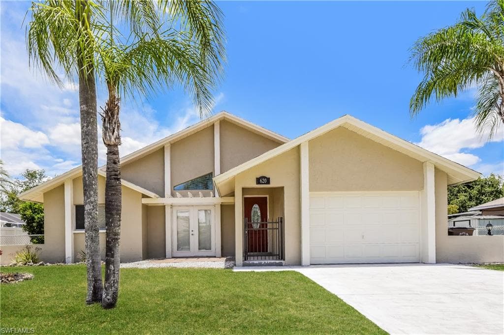 620 SE 11th AVE CAPE CORAL, FL 33990