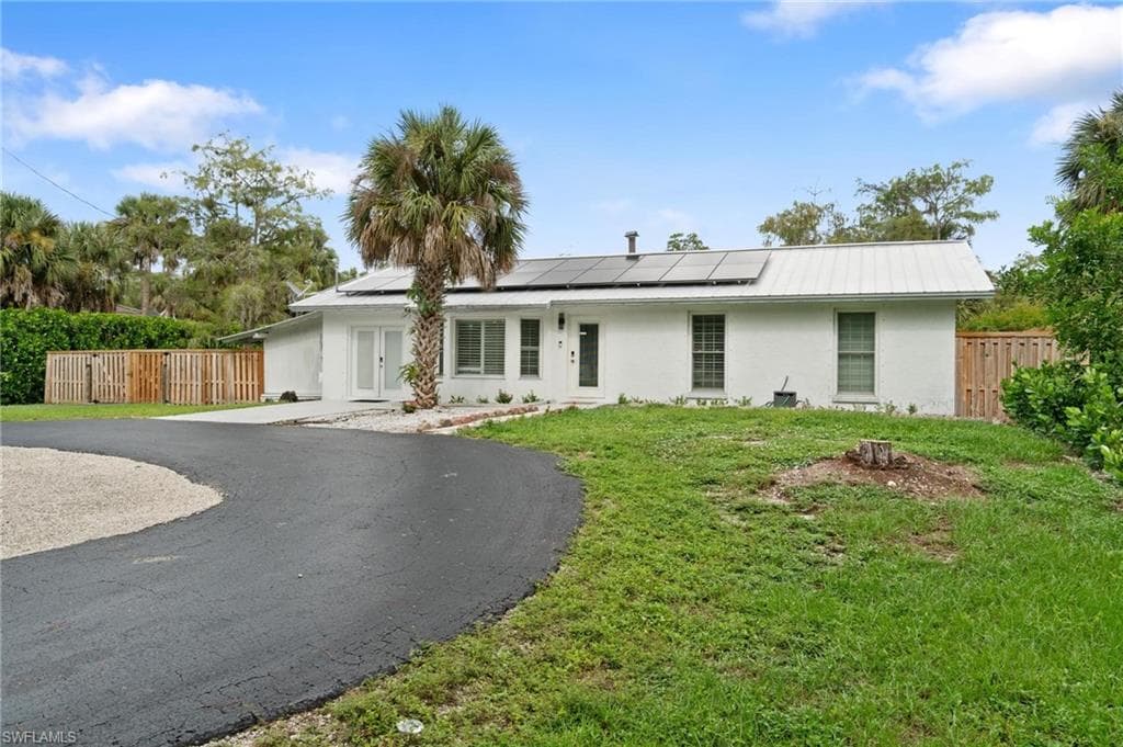 180 21st ST NW NAPLES, FL 34120
