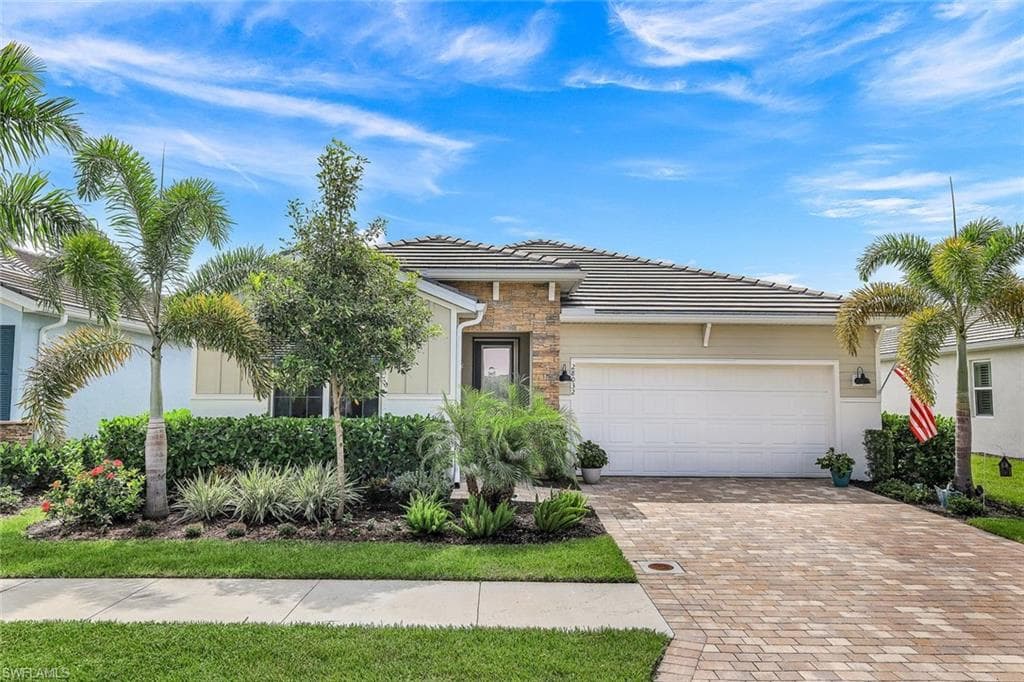 28032 Seasons Tide AVE BONITA SPRINGS, FL 34135