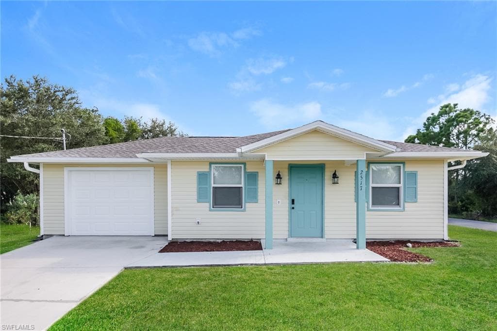 2517 66th ST W LEHIGH ACRES, FL 33971