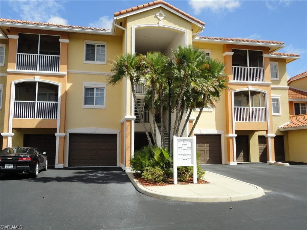 13110 Bella Casa CIR 319 FORT MYERS, FL 33966