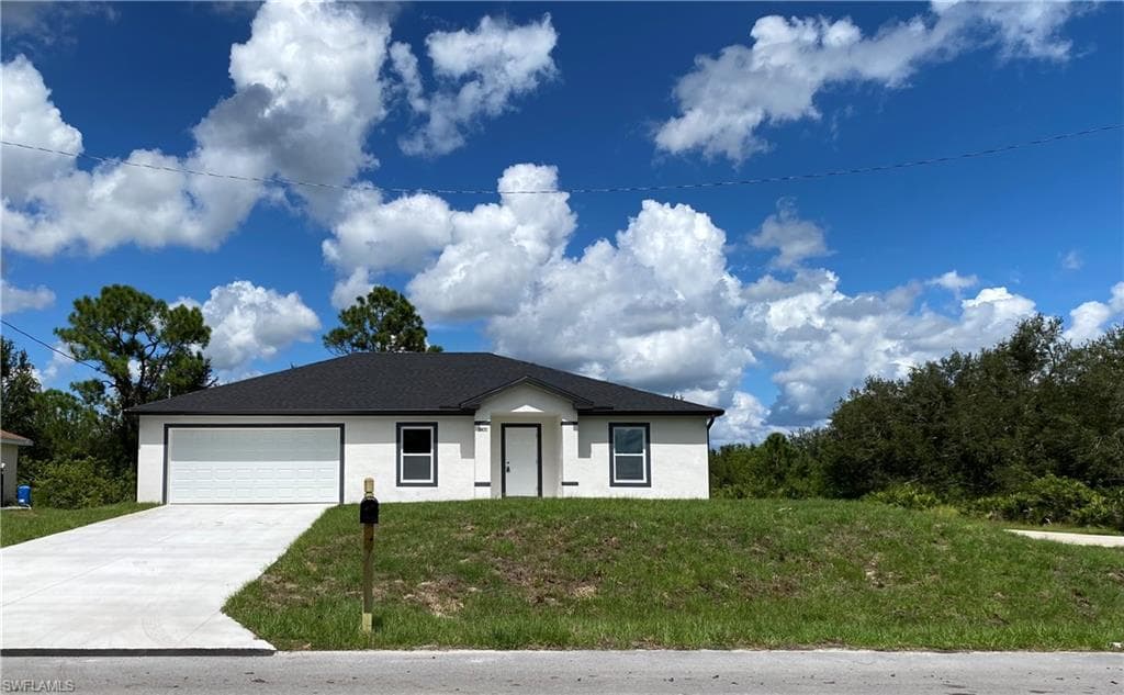 3800 14th ST W LEHIGH ACRES, FL 33971