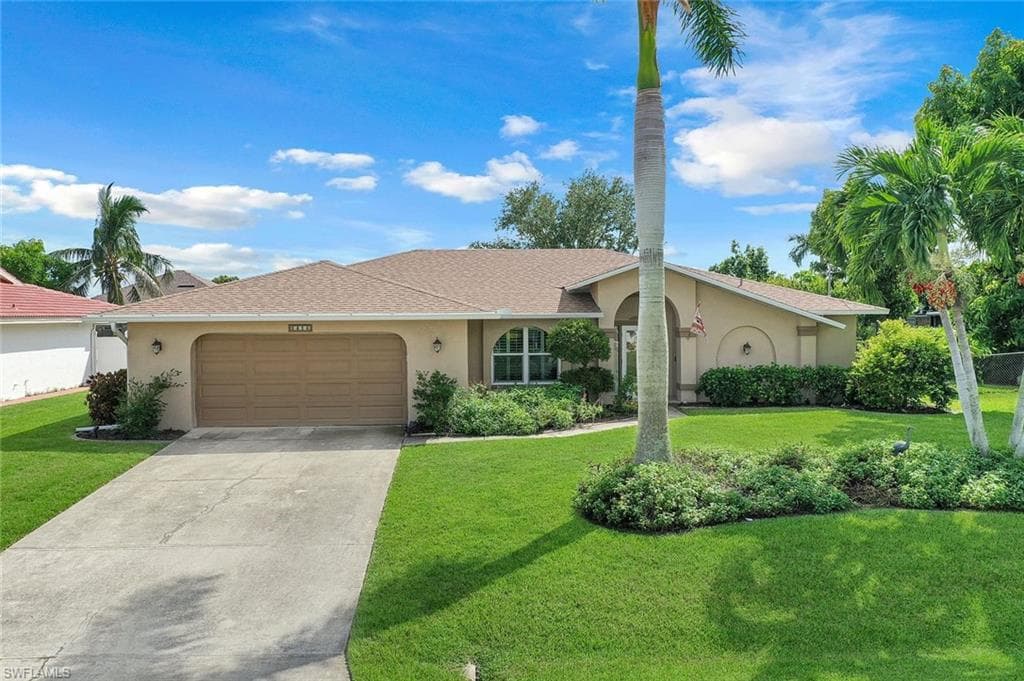 1414 SE 28th TER CAPE CORAL, FL 33904