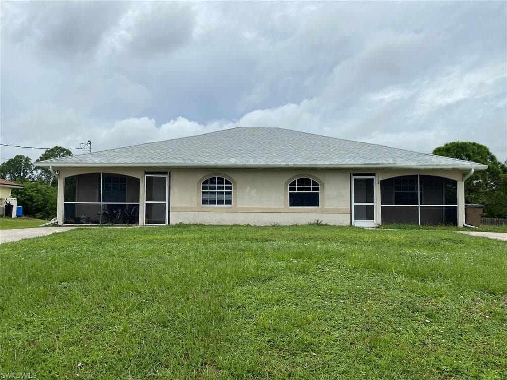 104-106 Gordon AVE S LEHIGH ACRES, FL 33973