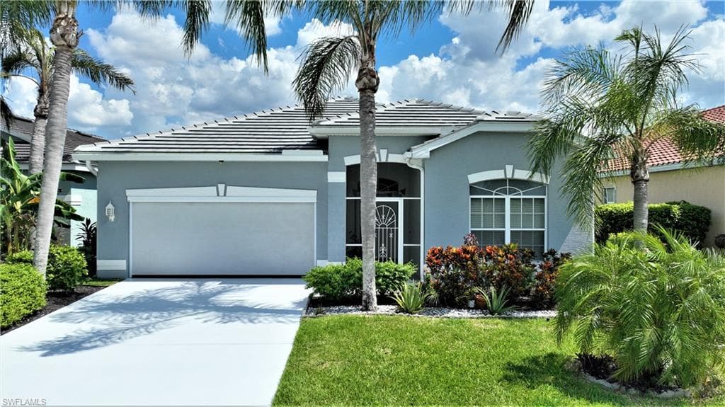 2044 Oxford Ridge CIR LEHIGH ACRES, FL 33973