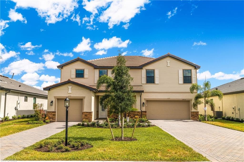 18310 Parksville DR ESTERO, FL 33928