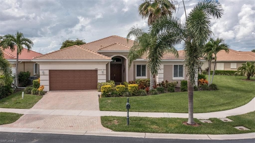 8698 Paseo De Valencia ST FORT MYERS, FL 33908