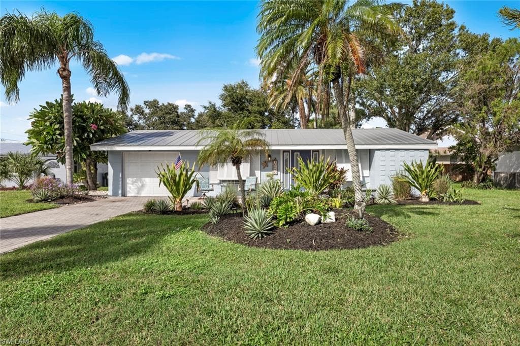 10680 McGregor BLVD FORT MYERS, FL 33919