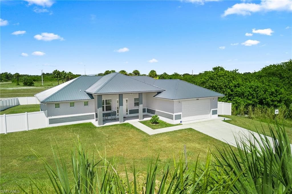 7035 Berwick CIR LABELLE, FL 33935