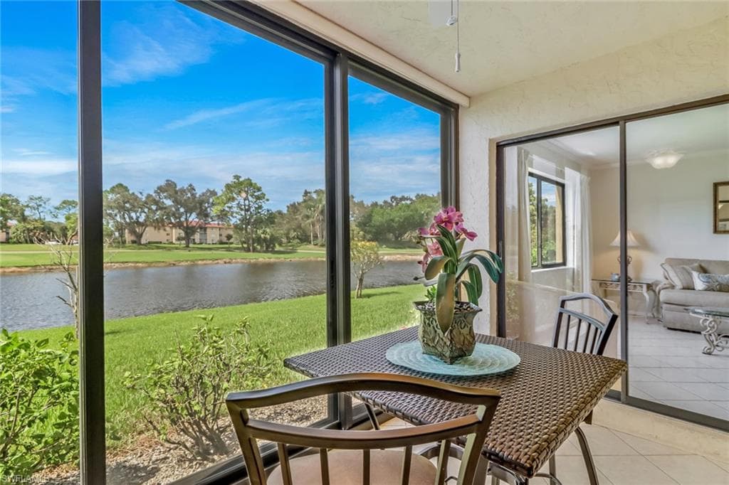 5250 Fox Hollow DR 507 NAPLES, FL 34104
