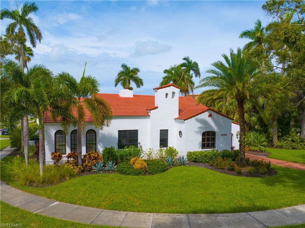 1376 Barcelona AVE FORT MYERS, FL 33901
