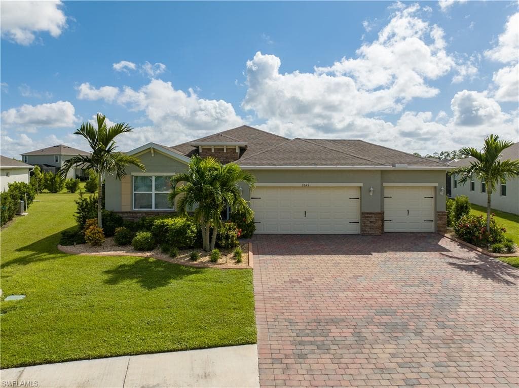 2641 Corona LN CAPE CORAL, FL 33909