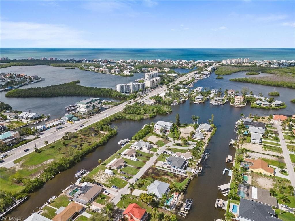 4851 Gary RD BONITA SPRINGS, FL 34134