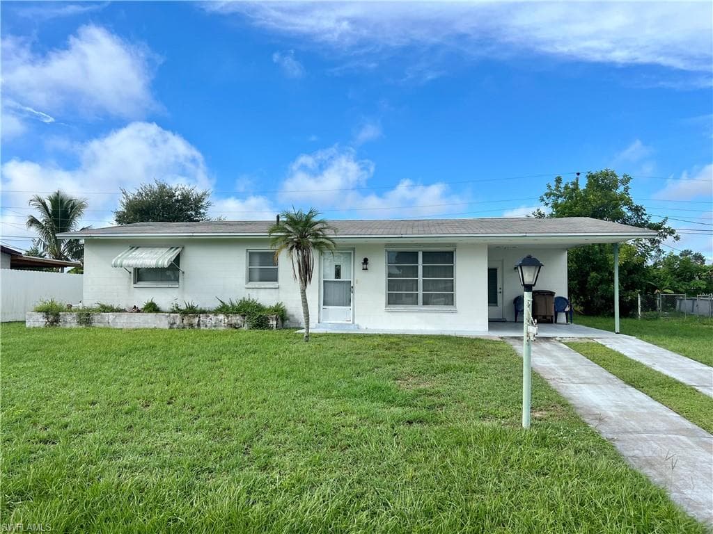 804 Palm BLVD LEHIGH ACRES, FL 33936
