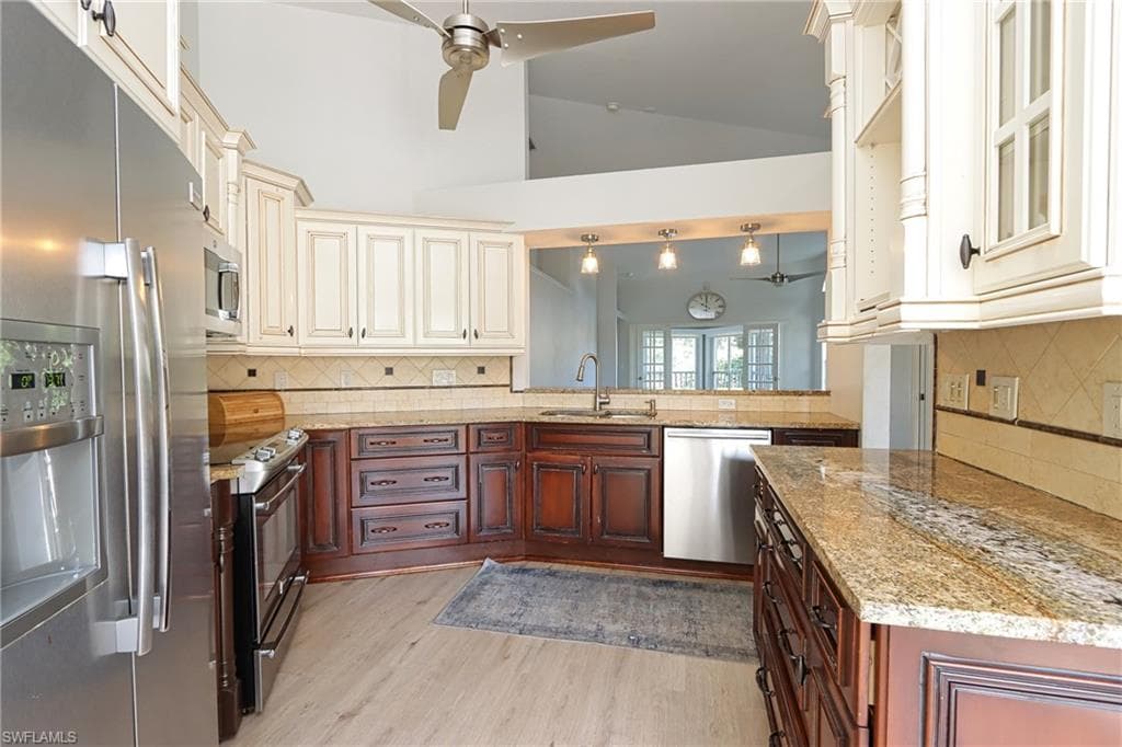8310 Excalibur CIR Q8 NAPLES, FL 34108