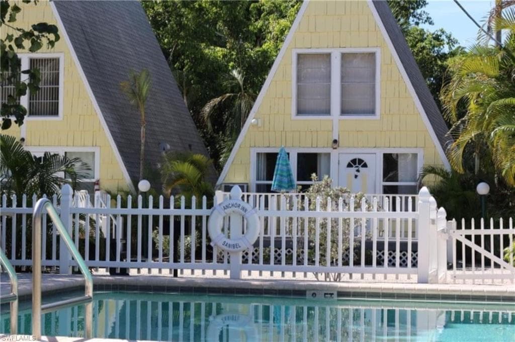 1245 Periwinkle WAY SANIBEL, FL 33957