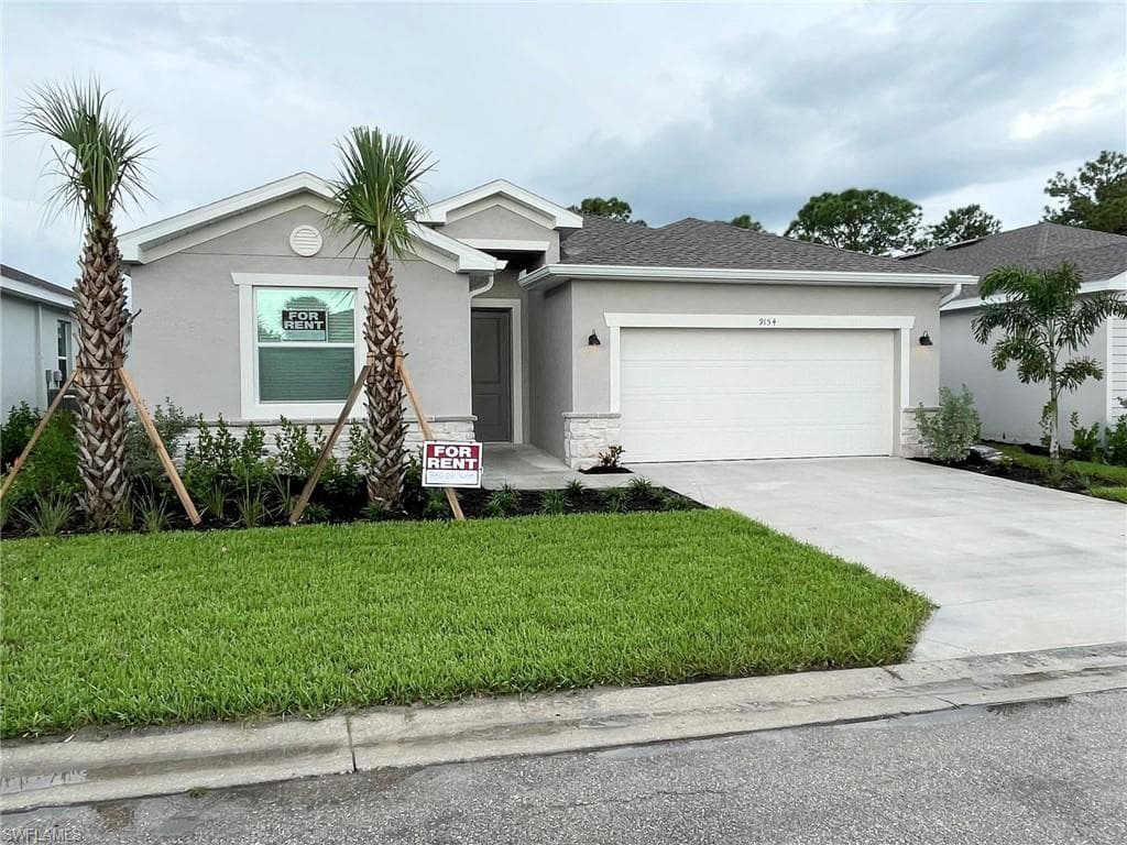 9154 Leatherwood LOOP LEHIGH ACRES, FL 33936