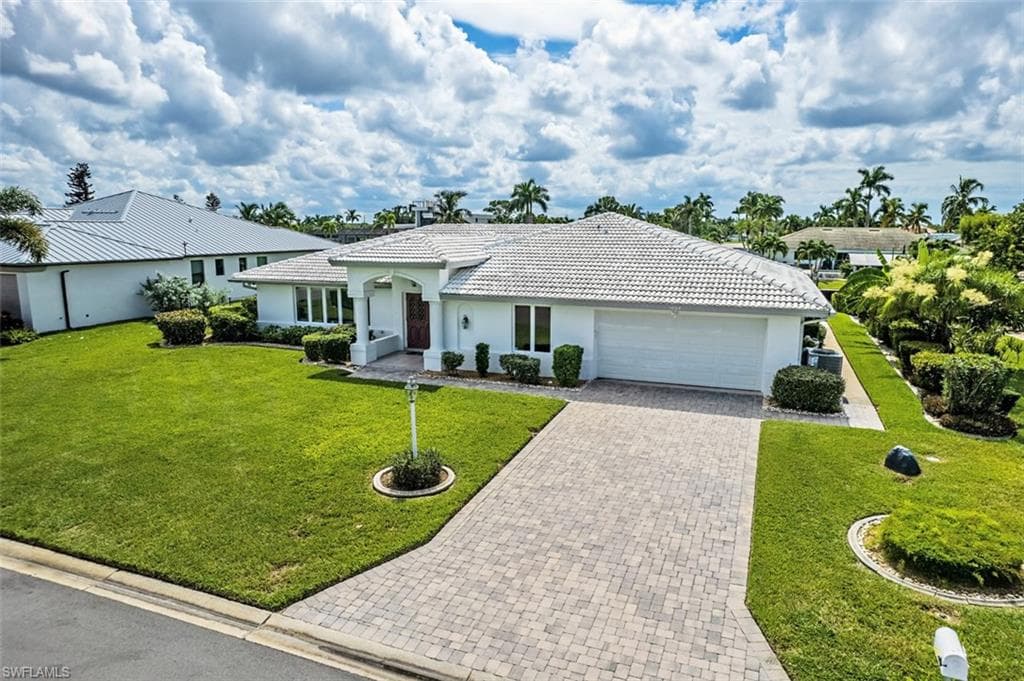 1034 Clarellen DR FORT MYERS, FL 33919