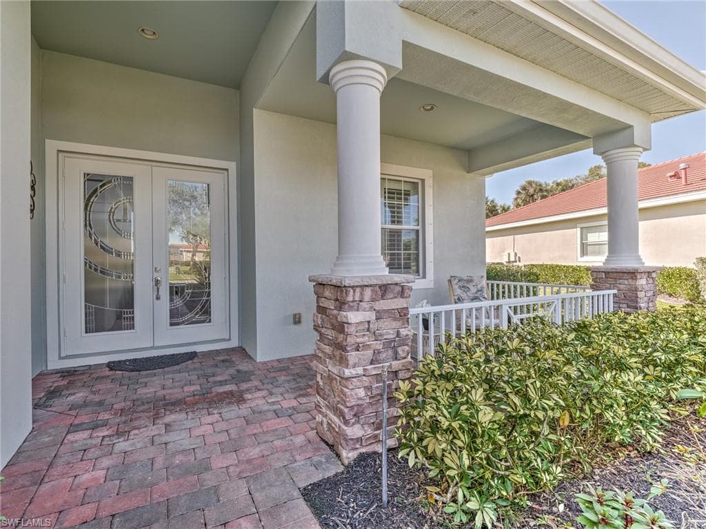 3881 Otter Bend CIR FORT MYERS, FL 33905