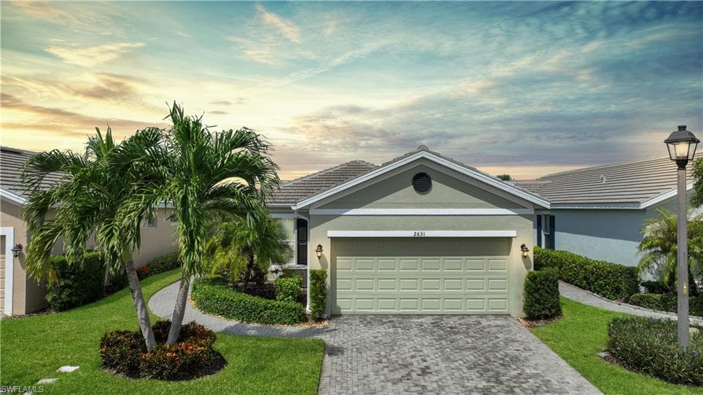 2631 Vareo CT CAPE CORAL, FL 33991