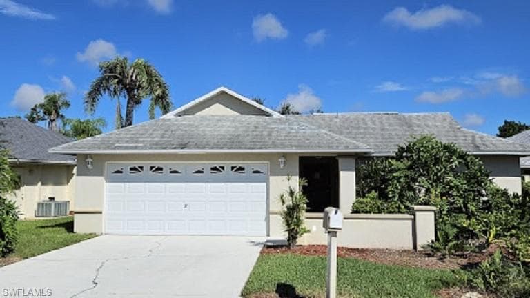 9474 Palm Island CIR NORTH FORT MYERS, FL 33903