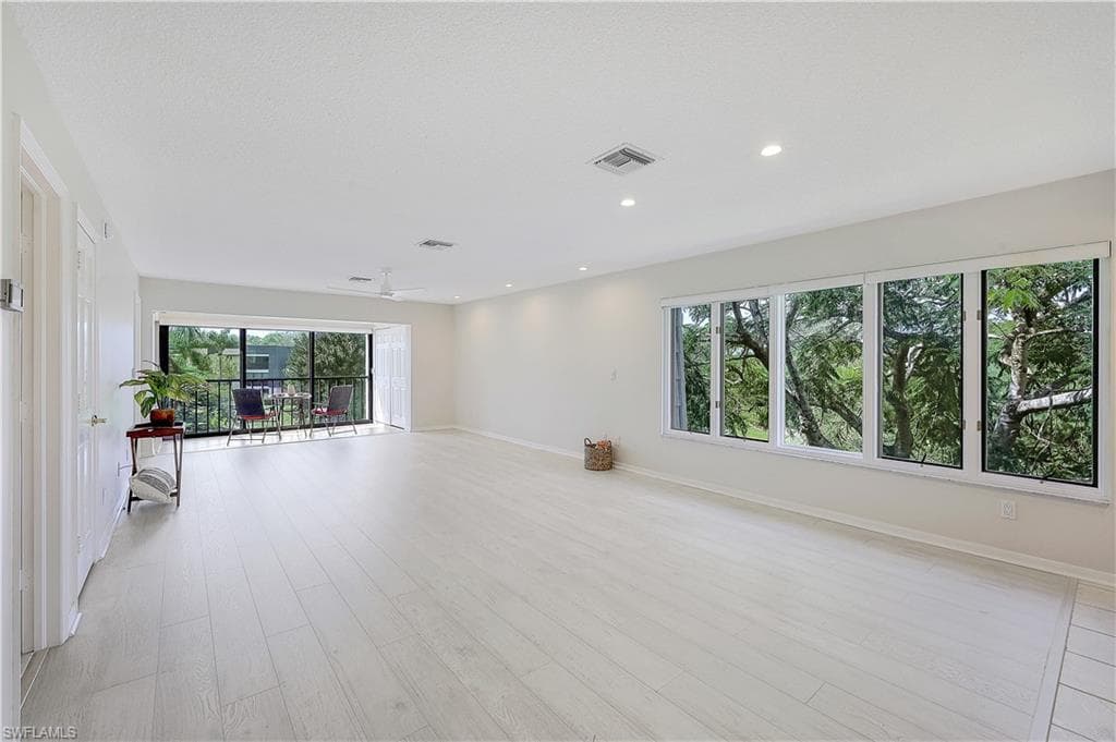1601 Spoonbill LN C NAPLES, FL 34105