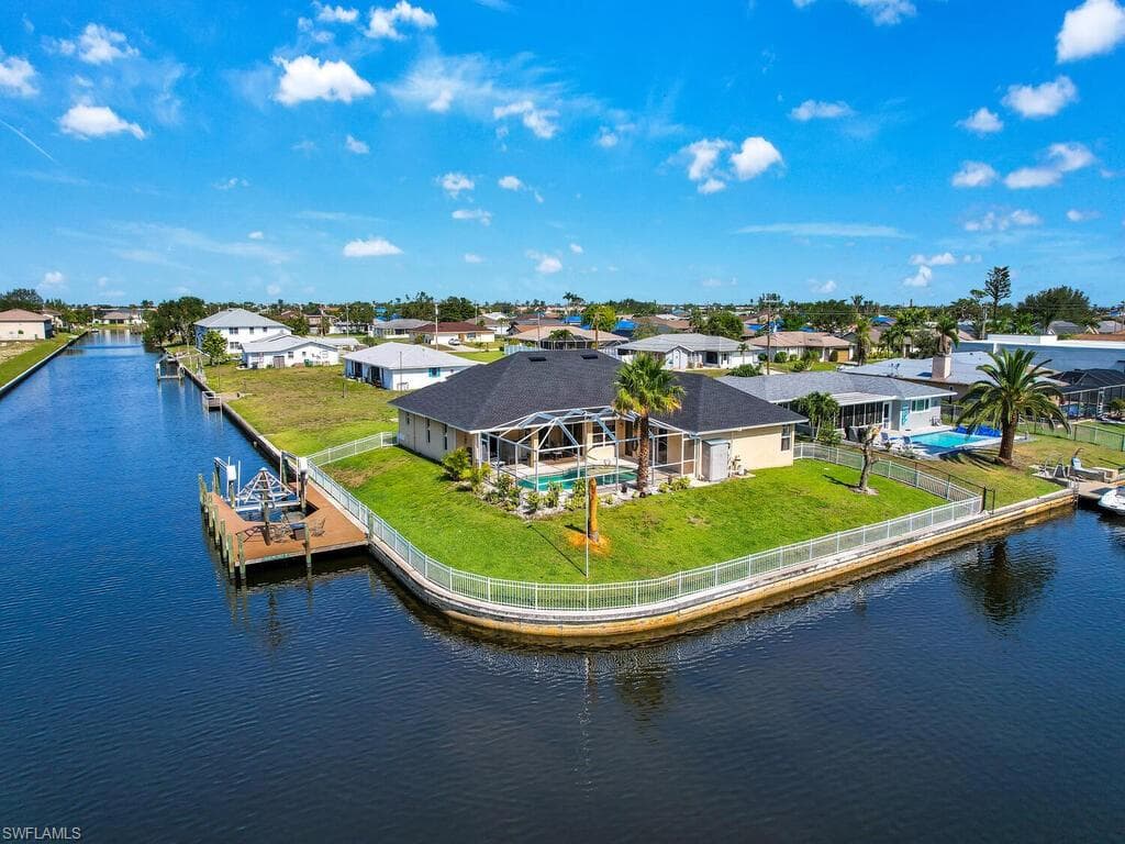 4705 SW 5th PL CAPE CORAL, FL 33914