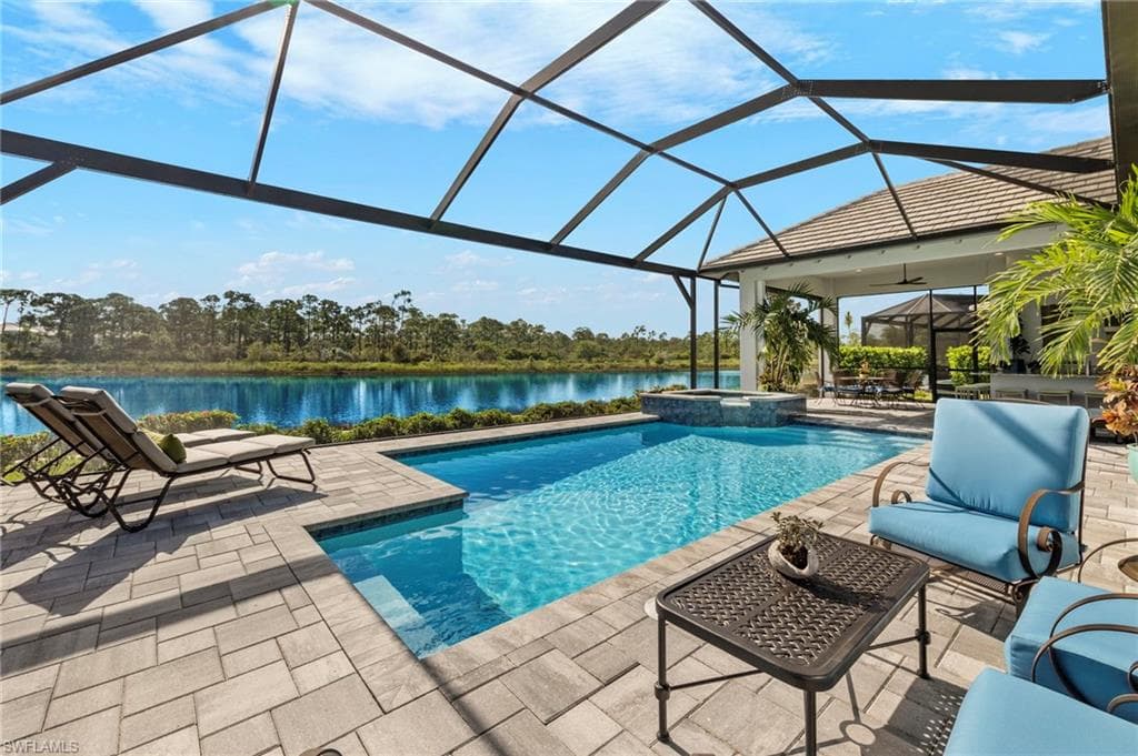6429 Antigua WAY NAPLES, FL 34113
