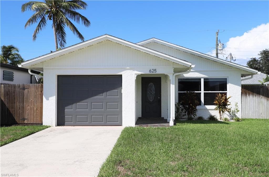 625 95th AVE N NAPLES, FL 34108